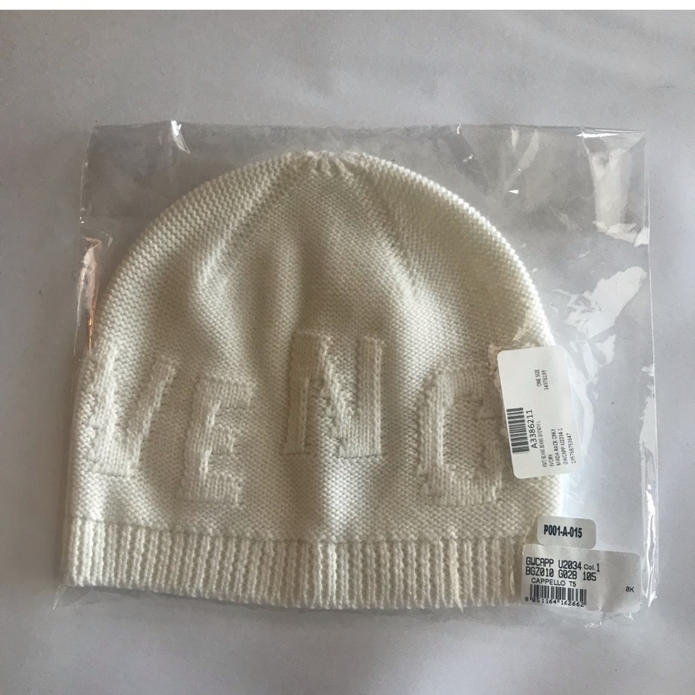 NWT Givenchy Tonal Raised Logo Jacquard Knit Wool Beanie Cream Off White - Picture 13 of 15
